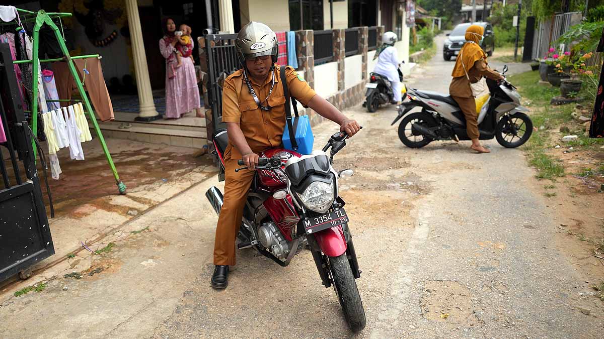 indonesia measles halal vaccine