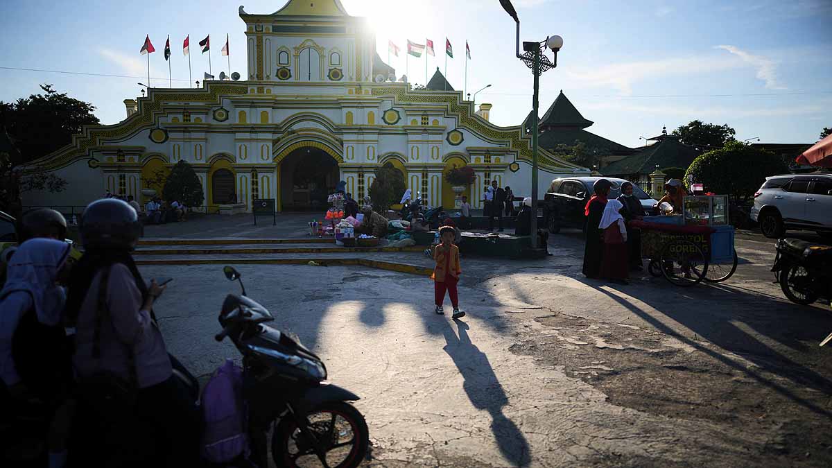 indonesia measles halal vaccine