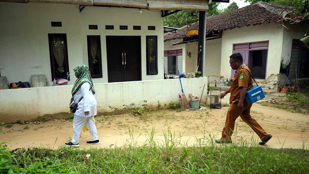 indonesia measles halal vaccine