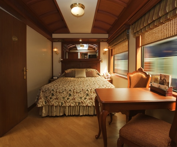 maharaja express train bedroom