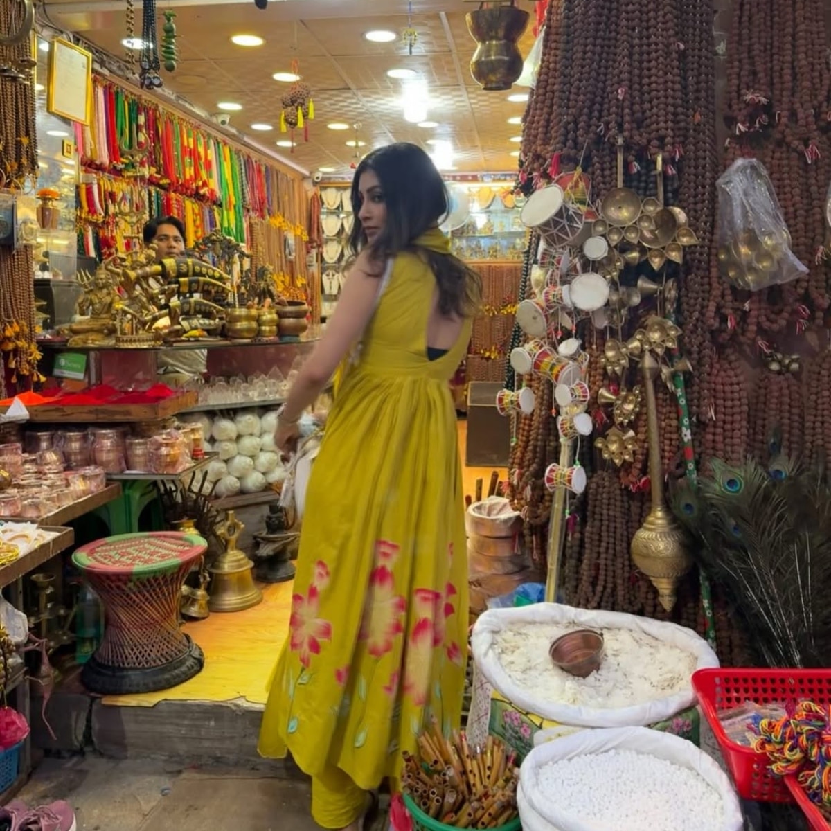 मौनी रॉय (Photo: Instagram @imouniroy)