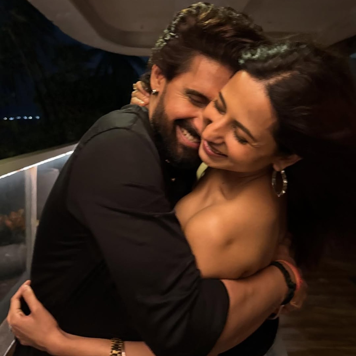 रवि दुबे-सरगुन मेहता (Photo: Instagram @ravidubey2312)