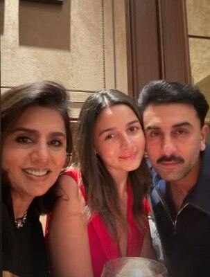 Neetu kapoor with son ranbir kapoor