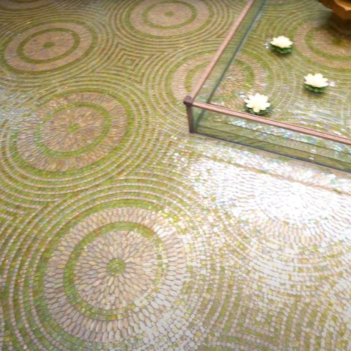 शिल्पा-राज के घर शीशे का फर्श