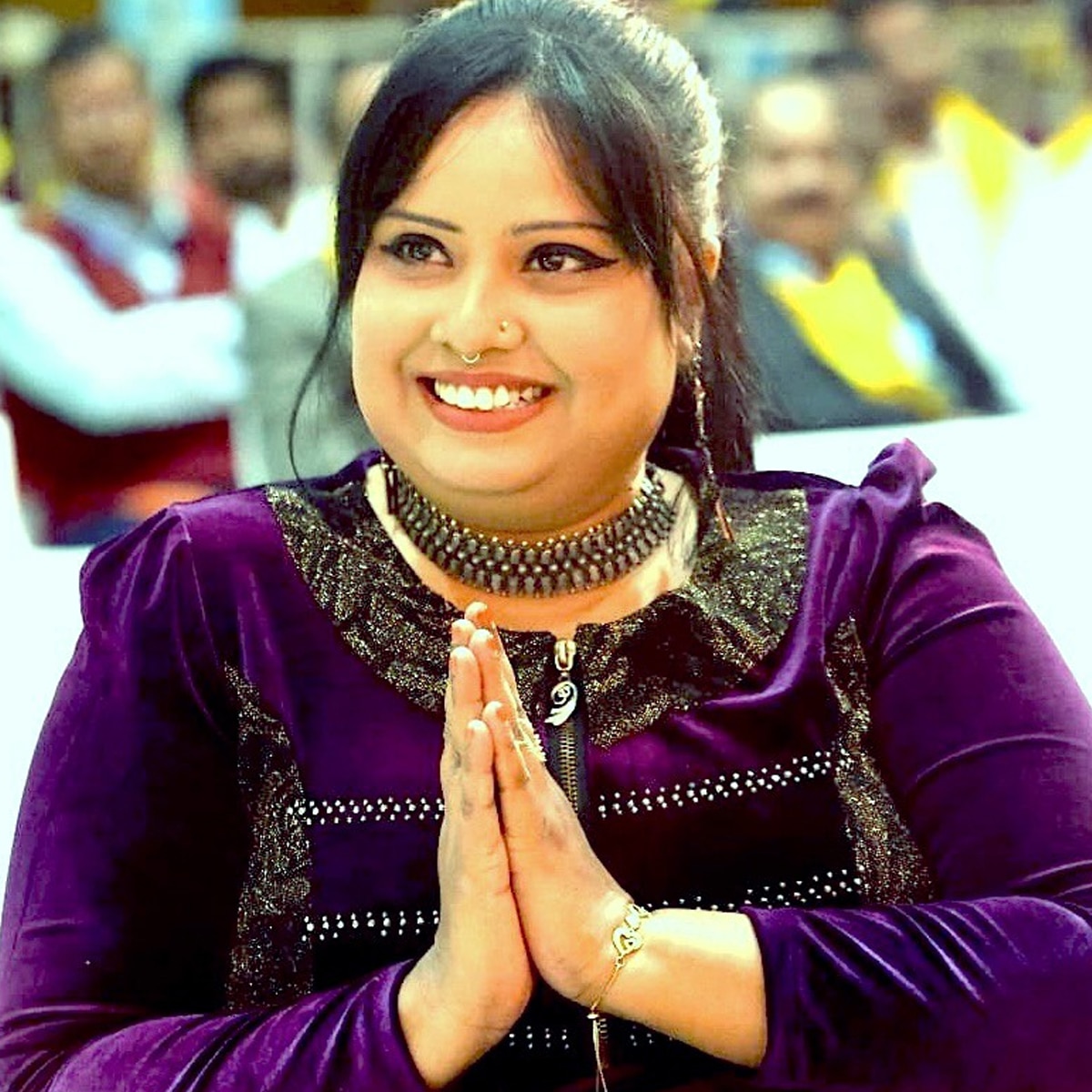 भोजपुरी सिंगर देवी 