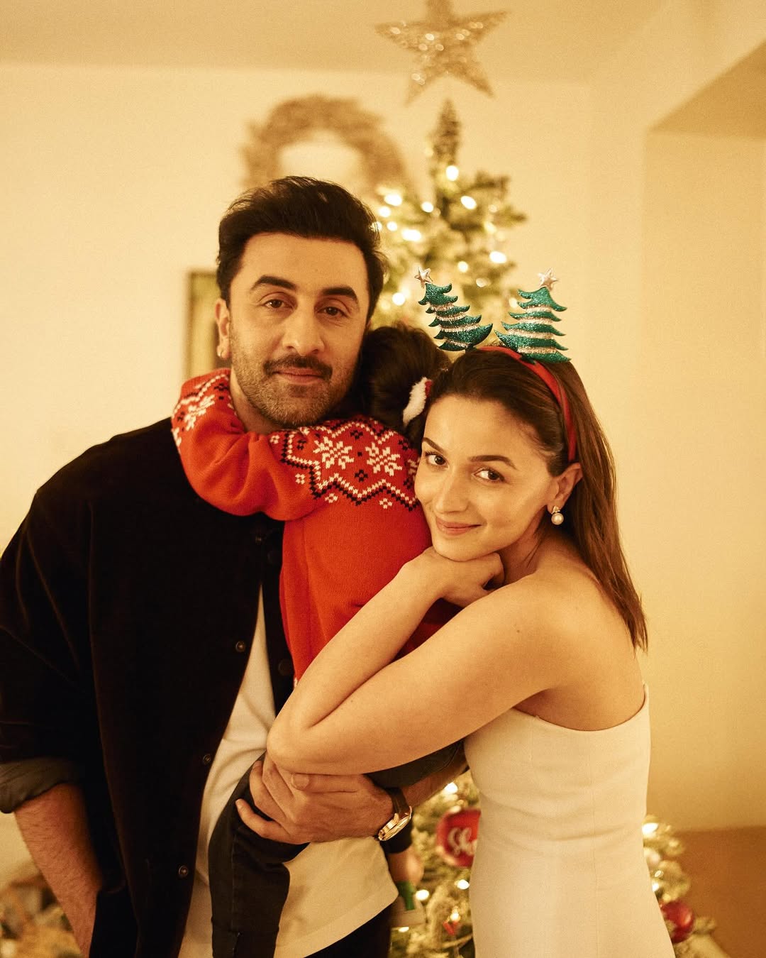 Actor ranbir kapoor with wife alia and daughter raha