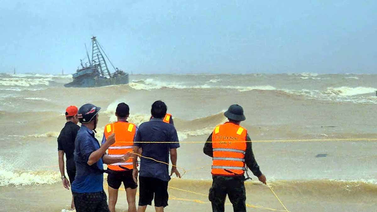 Typhoon Bualoi Vietnam