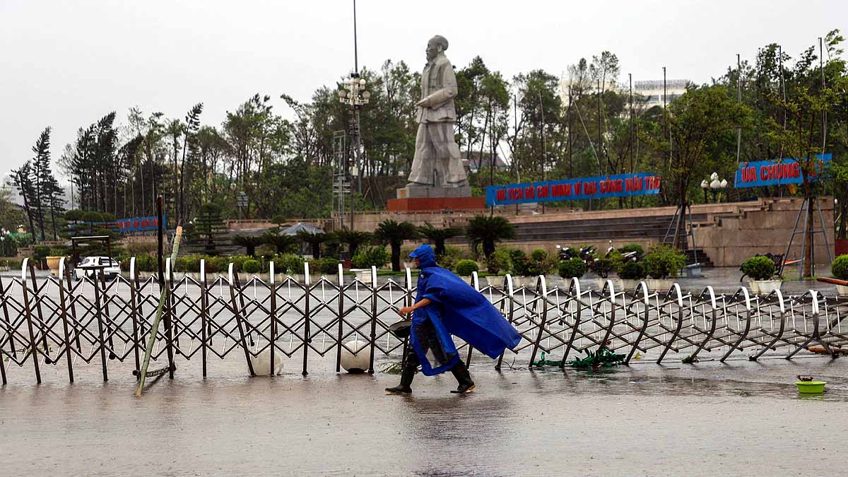 Typhoon Bualoi Vietnam