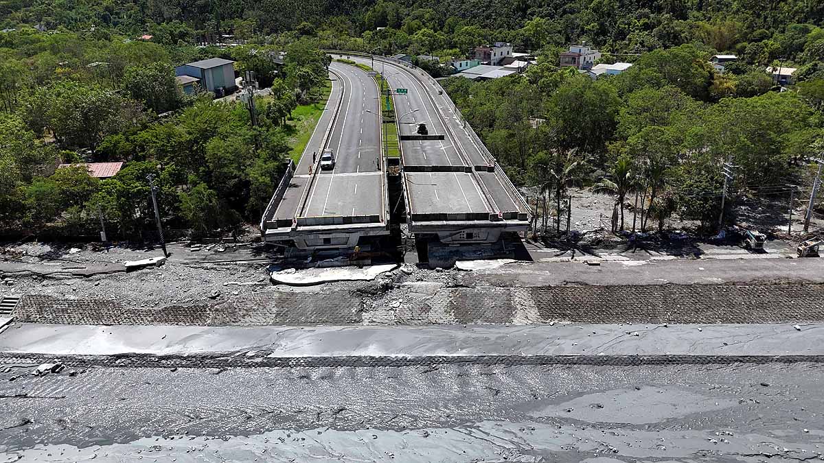 Typhoon Ragasa Taiwan Barrier Lake