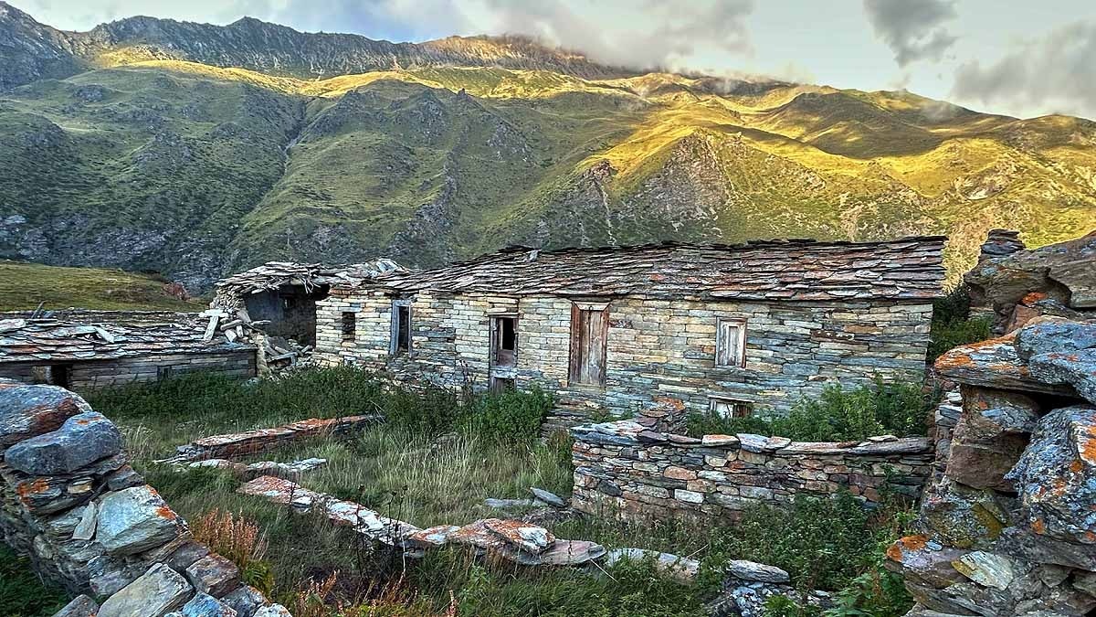 1962 की जंग ने खाली कराया उत्तराखंड का खूबसूरत गांव, अब वापस लौट रही जिंदगी