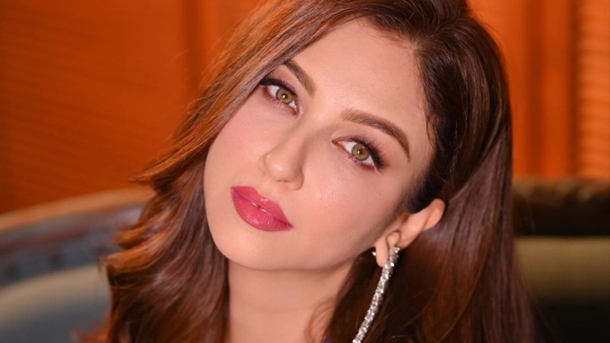 धनतेरस पर खरीदारी को तैयार स्टार्स, कोई खरीद रहा सोना तो कोई घर