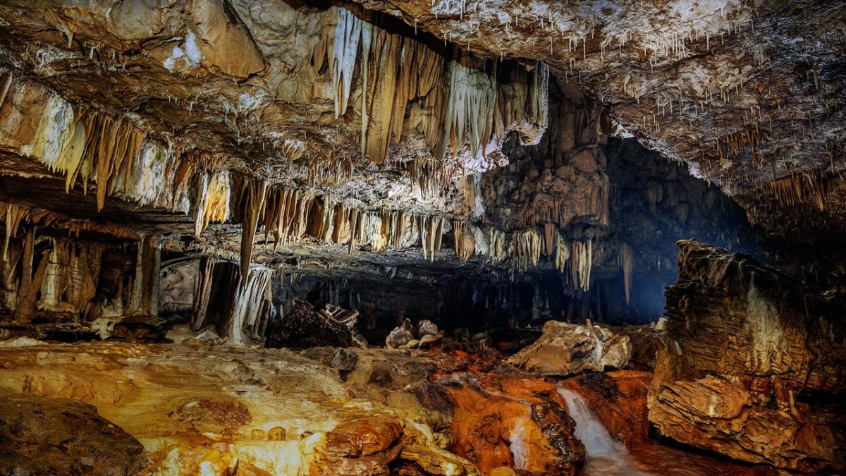  caving in Meghalaya