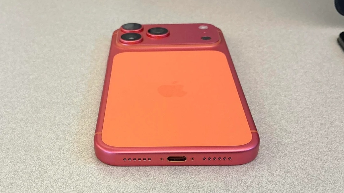 iPhone 17 Pro cosmic orange