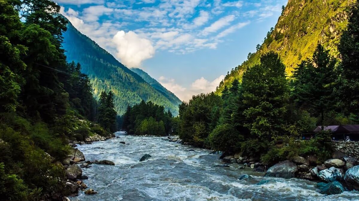 Kasol's mix of Himachali and Israeli 