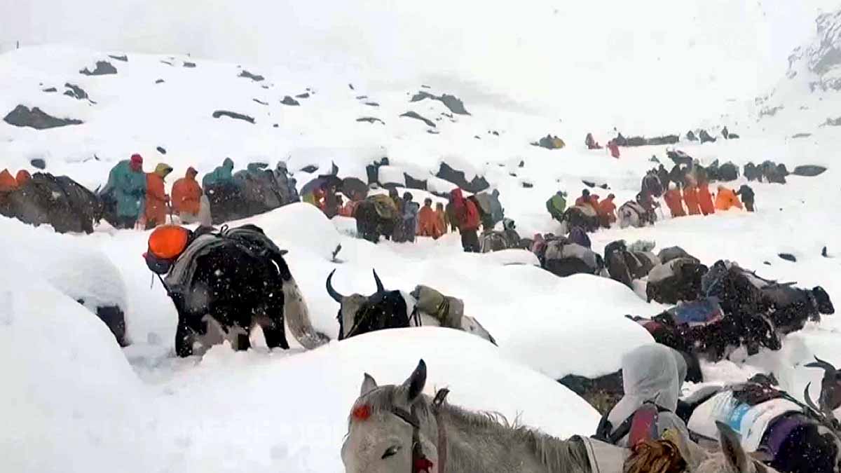 Tibet Everest blizzard