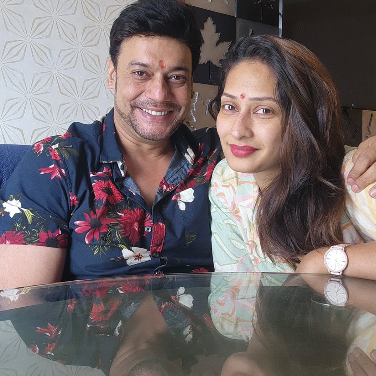 शांतनु मोघे, प्रिया मराठे (Photo: Instagram @shantanusmoghe)