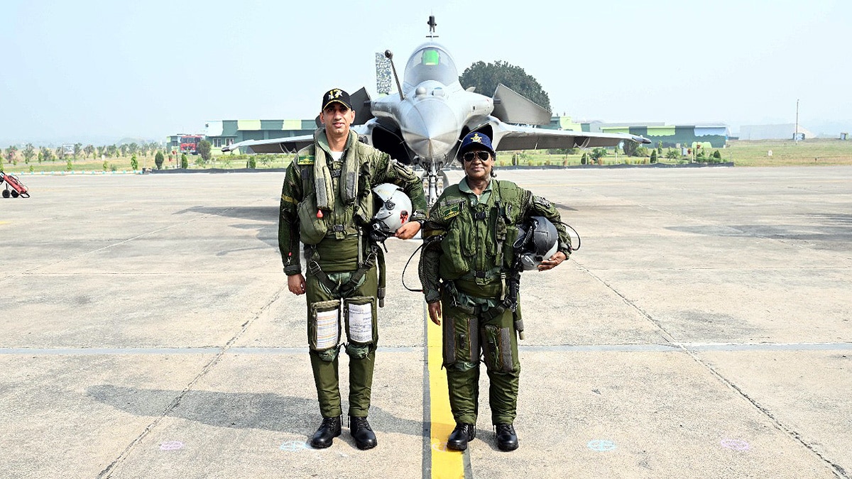  Squadron Leader Shivangi Singh