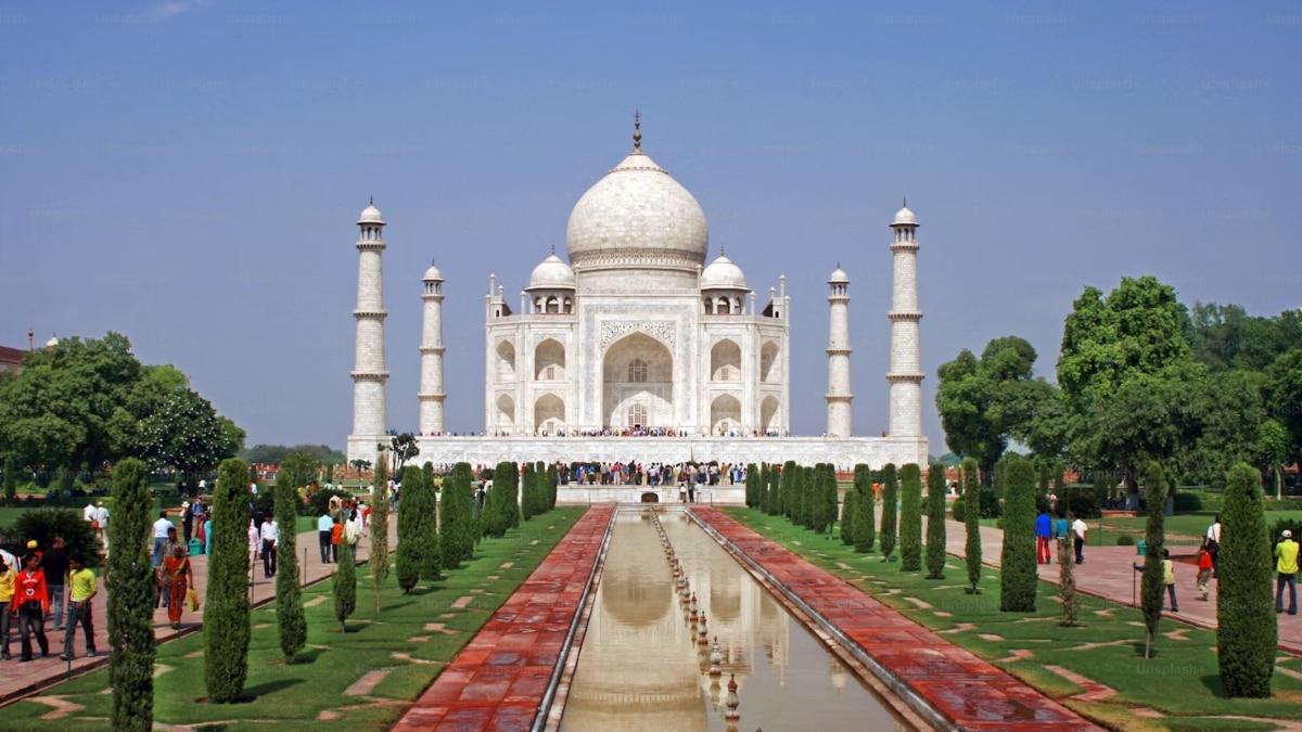 Taj Mahal Garden