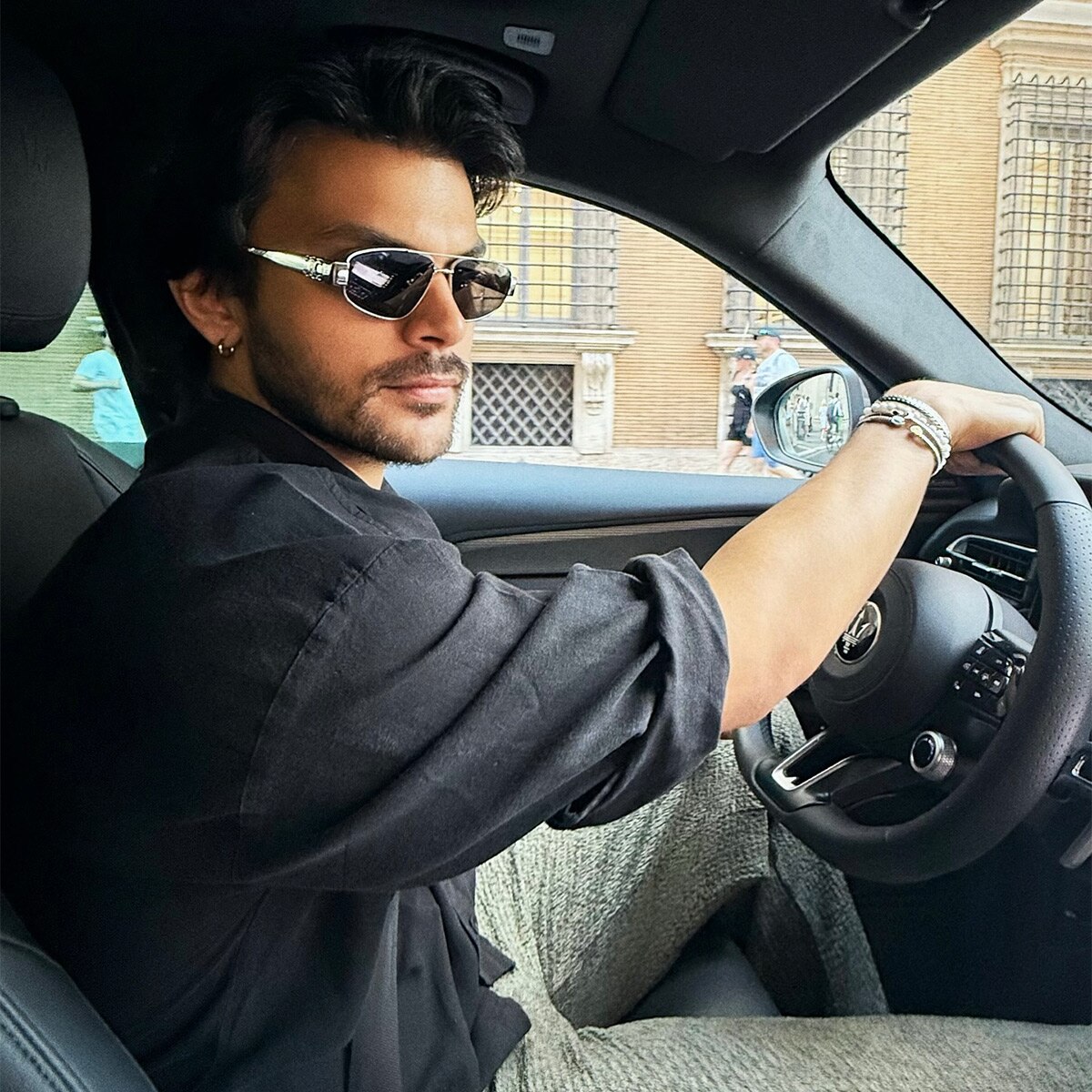 वीर पहाड़िया और तारा सुतारिया