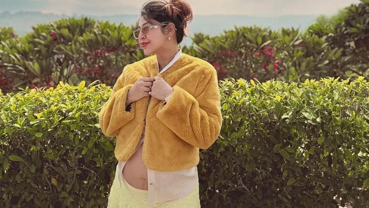 Sonarika Bhadoria pregnency viral look