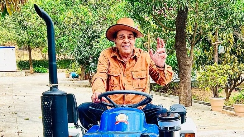 Legendary actor Dharmendra lonavala farmhouse