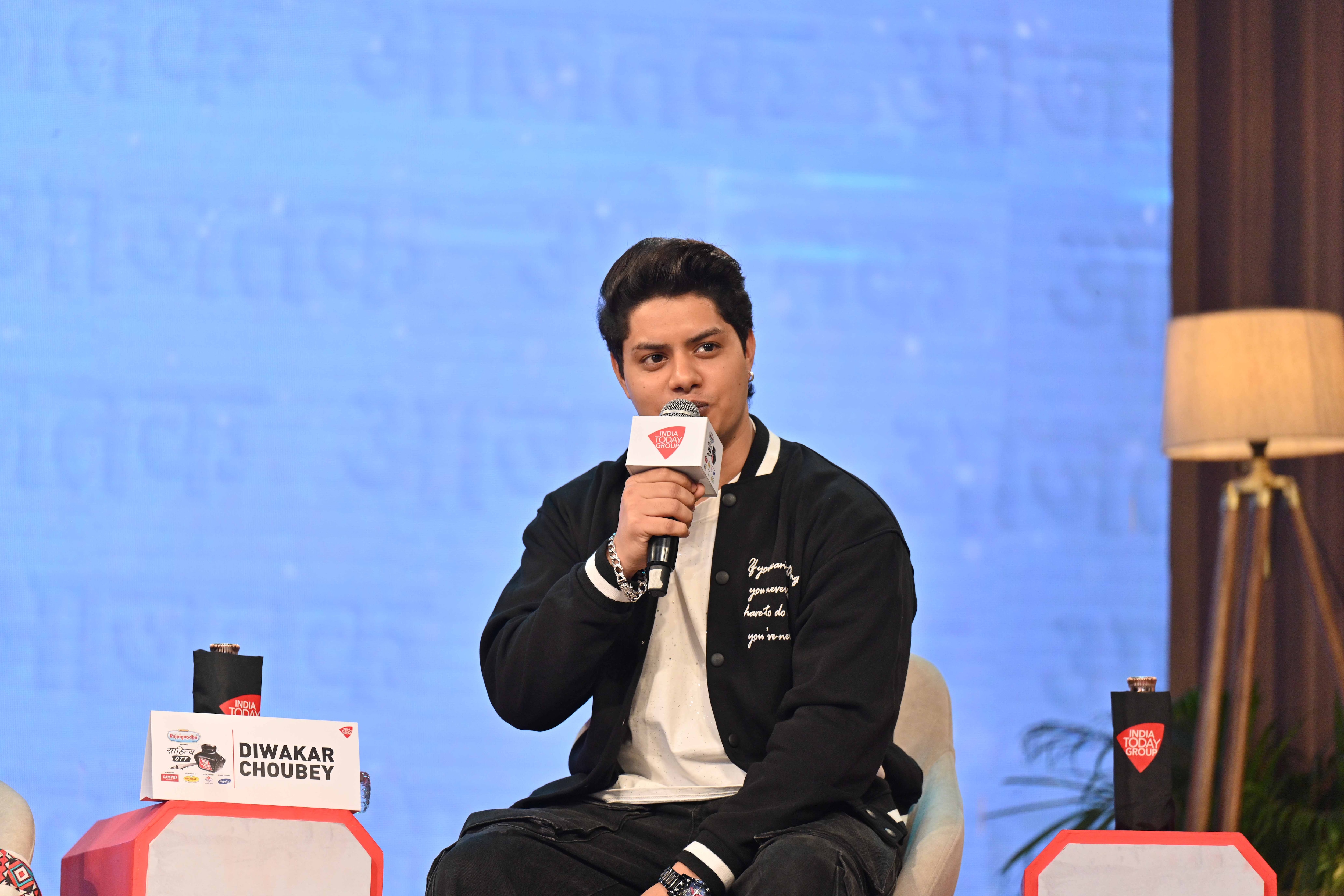 Indian idol contestants at Sahitya Aajtak