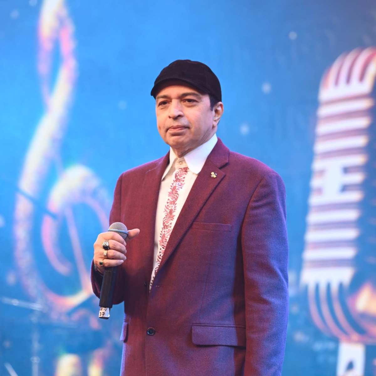 अल्ताफ राजा