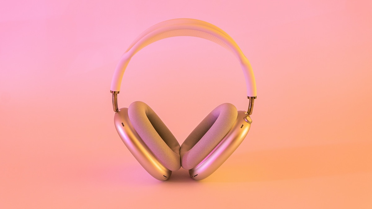 नजर आ रही हैं तीन लाइट्स 