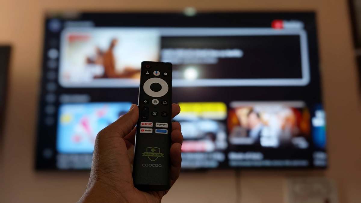 32-inch smart TV under ₹7000