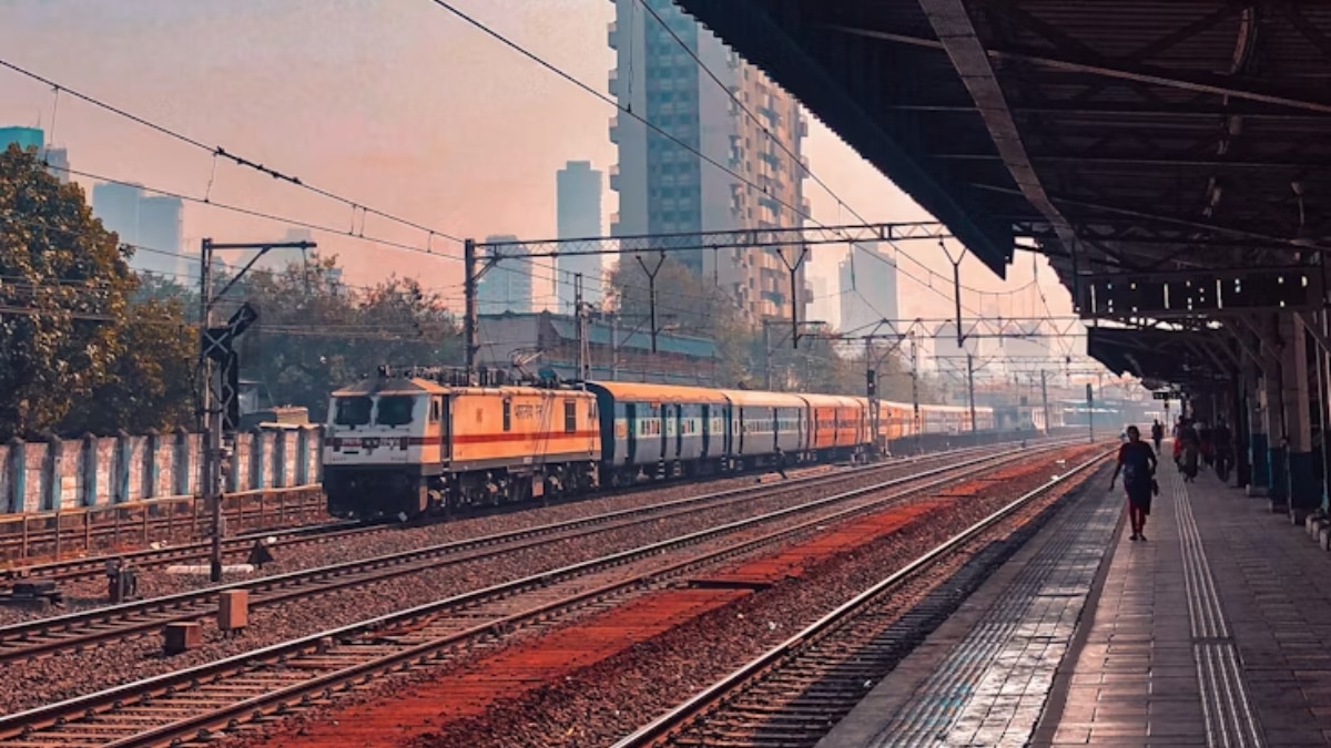 Restaurant Food In Train