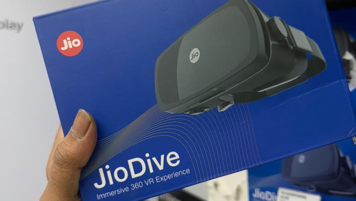 JioDive VR headset