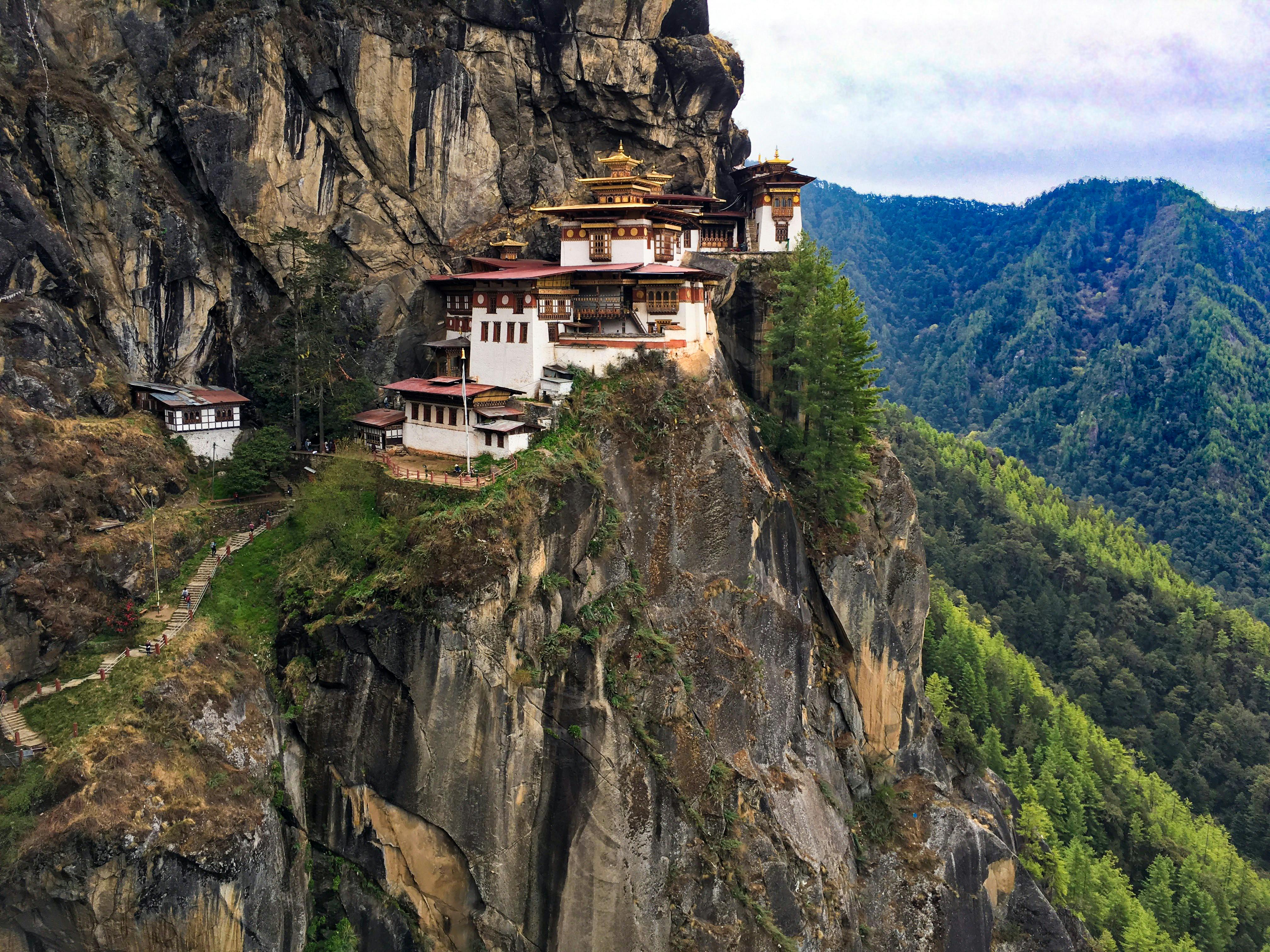 Bhutan carbon negative country