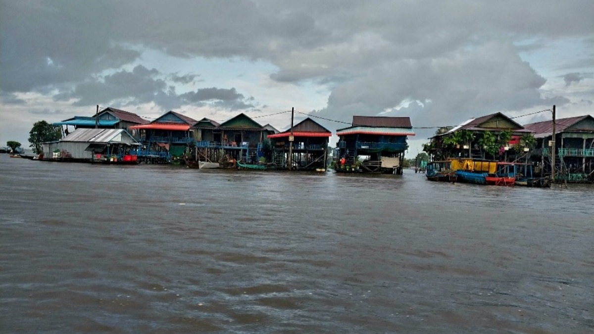 Tonle Sap floating villages