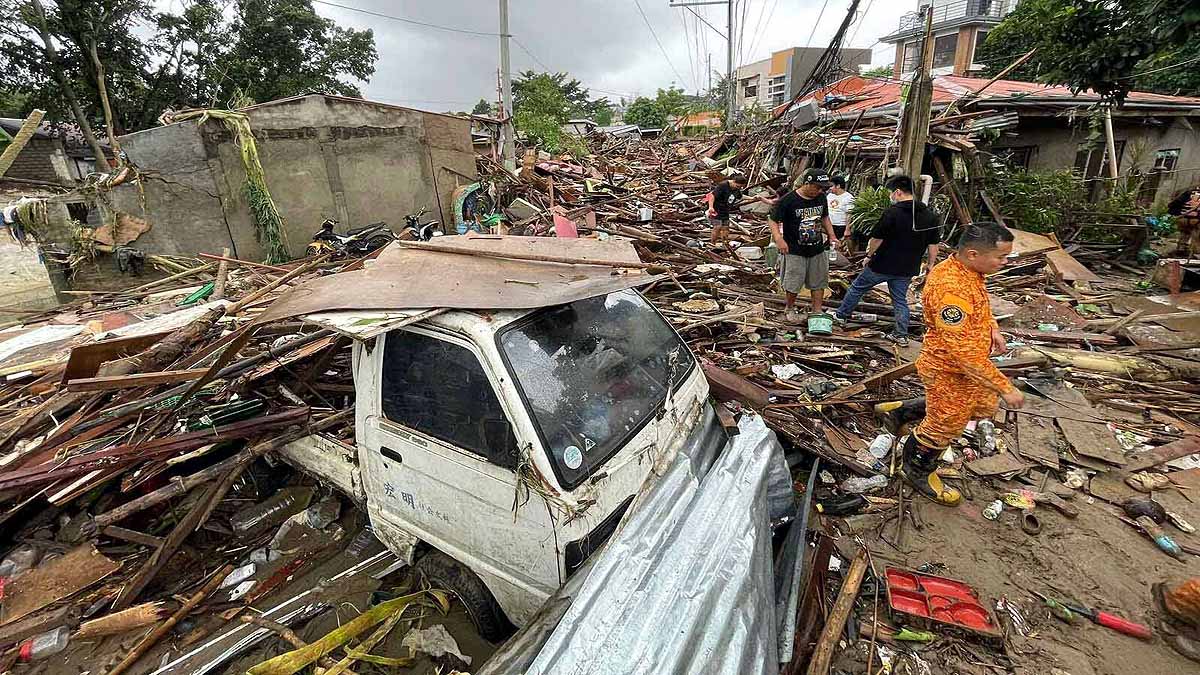 Typhoon Kalmaegi Philippines