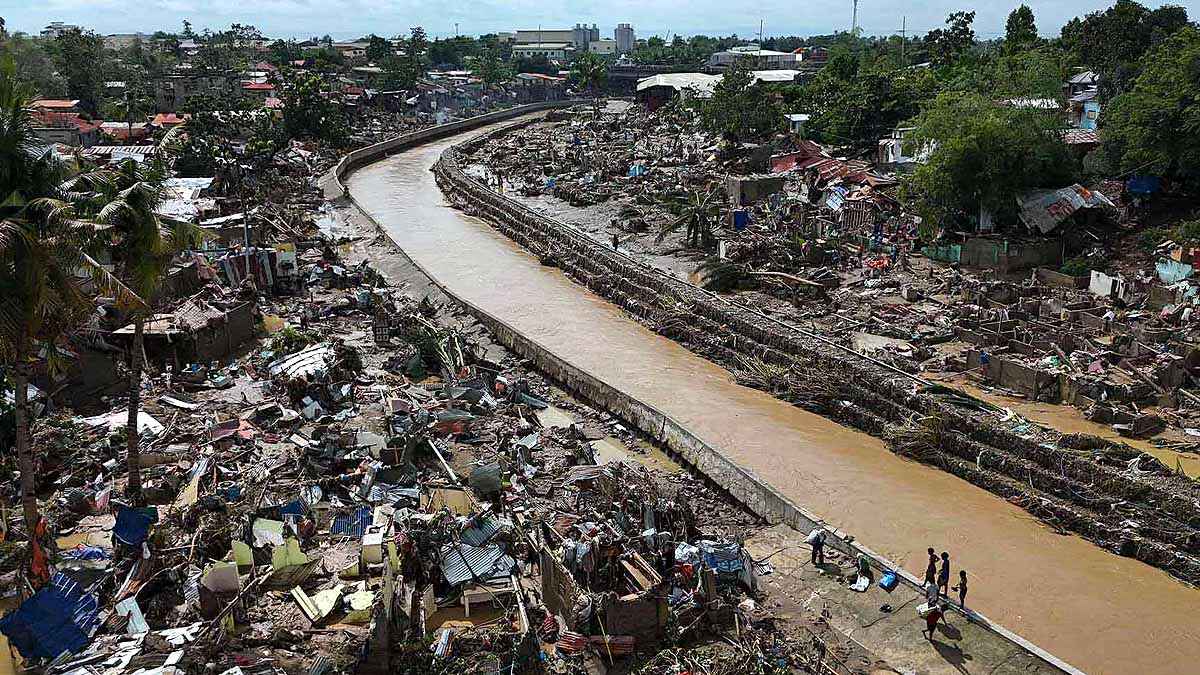 Typhoon Kalmaegi Philippines