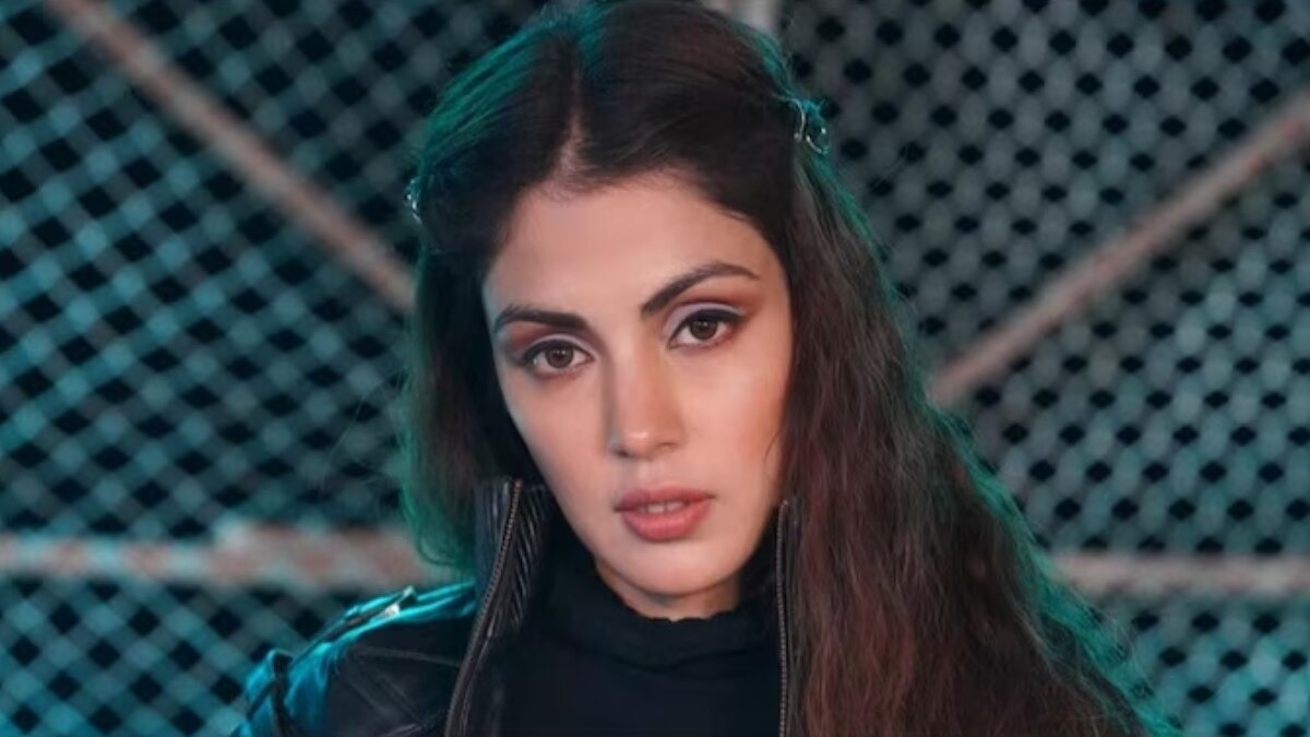 Lookout notice against Rhea Chakraborty was quashed by Bombay High Court earlier.