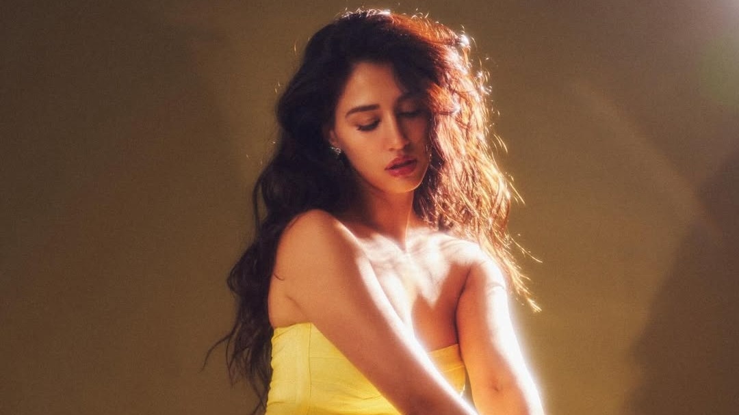 Disha Patani sizzling look in new photoshoot