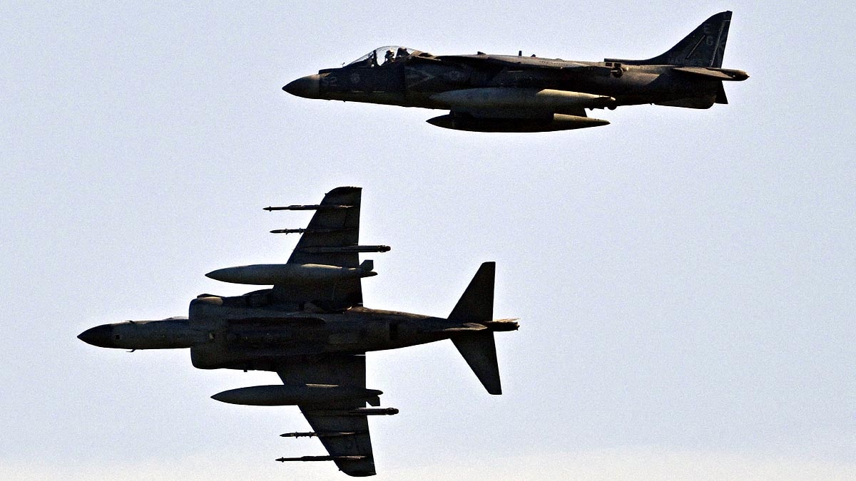 AV-8B Harrier II Fighter Jet