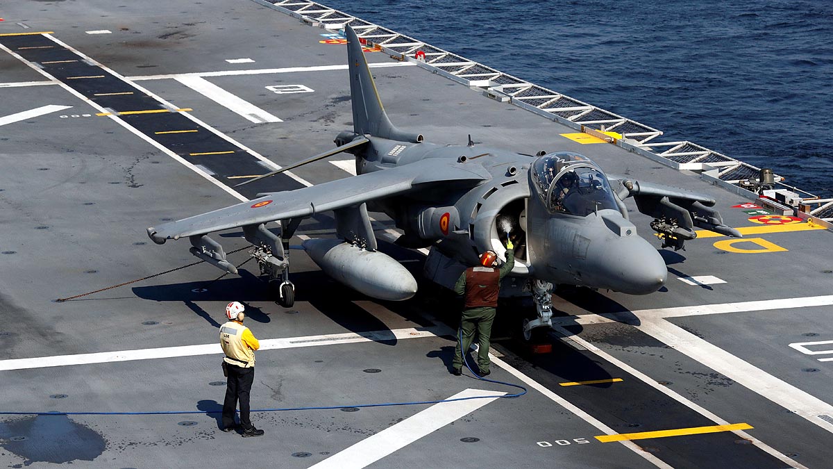 AV-8B Harrier II Fighter Jet
