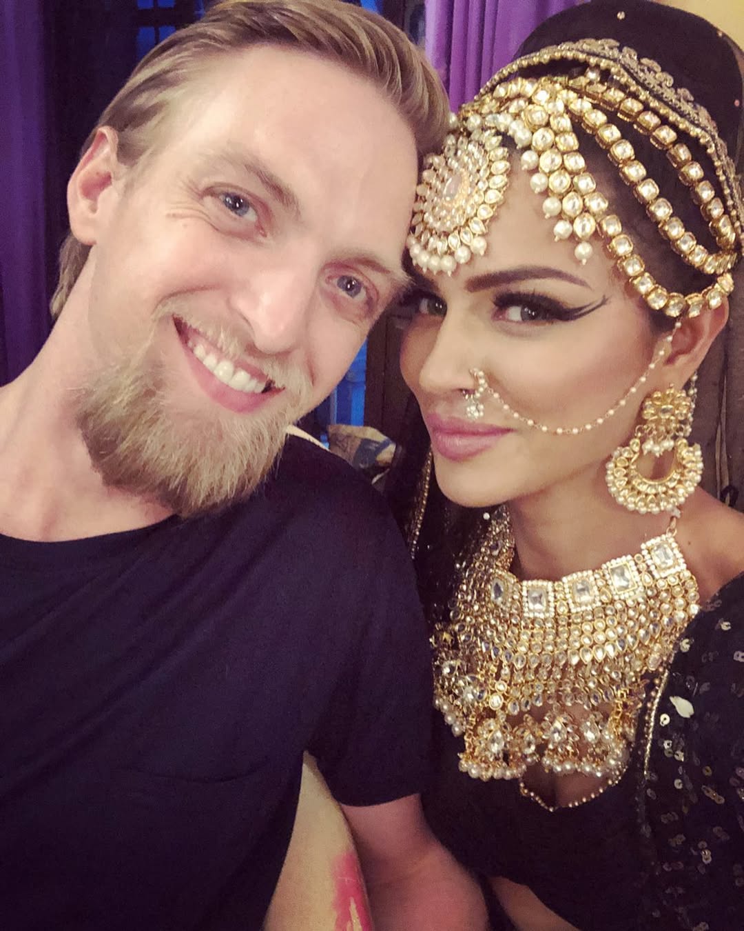 आशका गोराडिया 