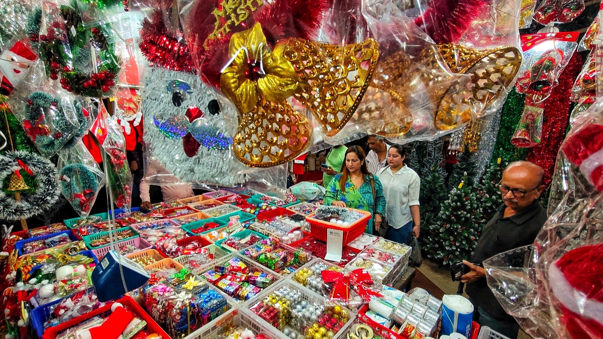 दुनिया क्रिसमस के लिए तैयार