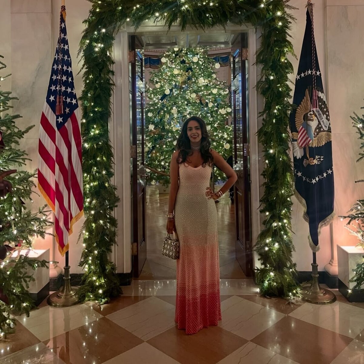 मल्लिका शेरावत (Photo: Instagram @mallikasherawat)