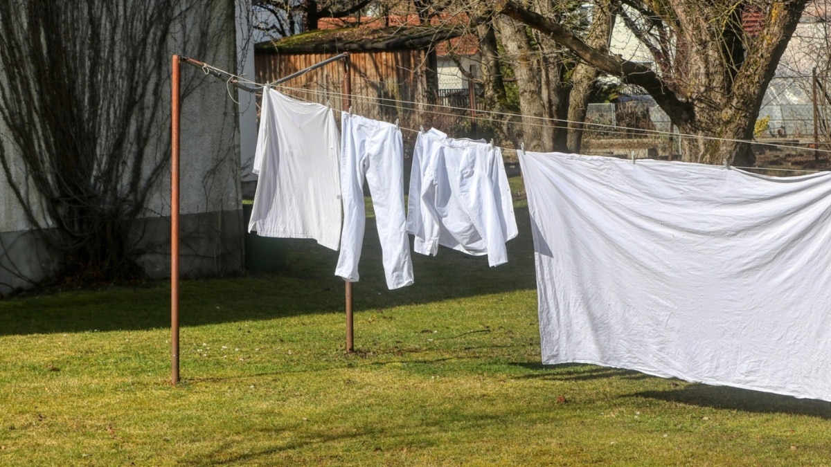 Wet Clothes (Photo: Pixabay)