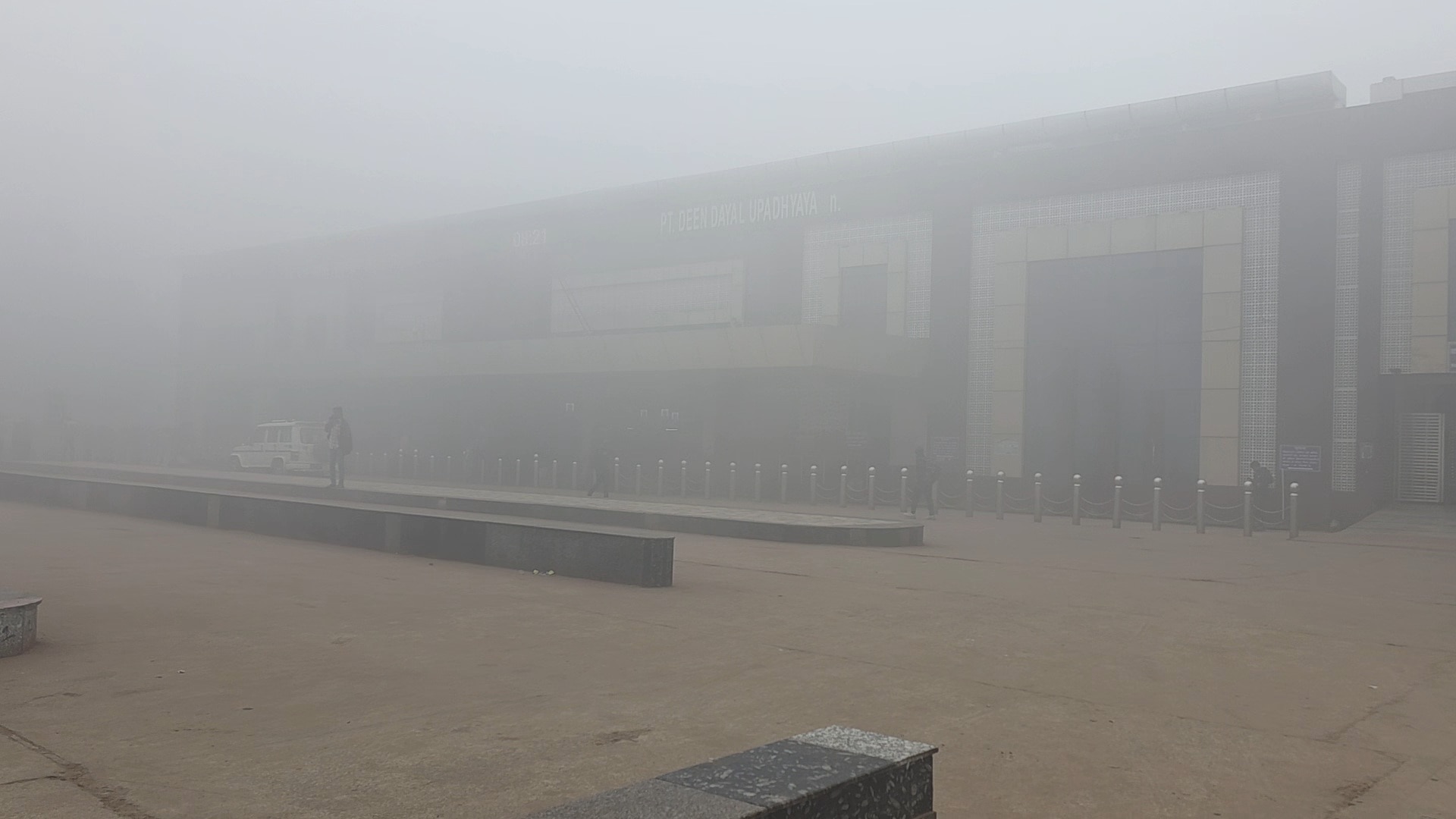 Low Visibility due to fog (Photo-PTI)