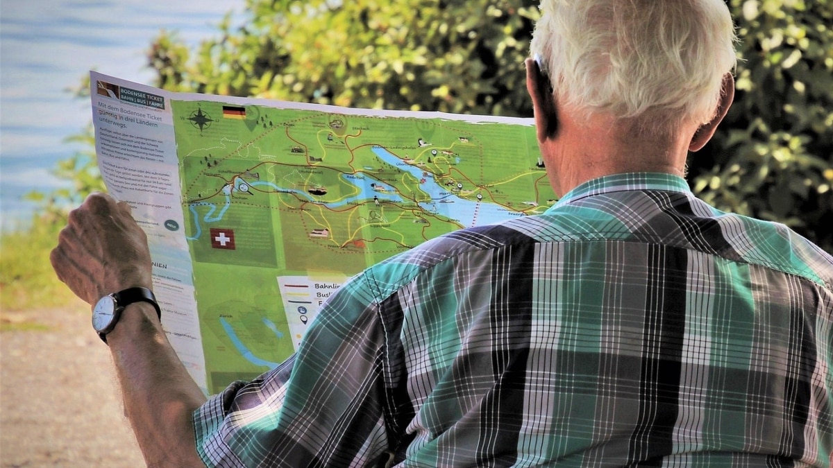 जरूरत से ज्‍यादा पैसा मकान में खर्च करना 