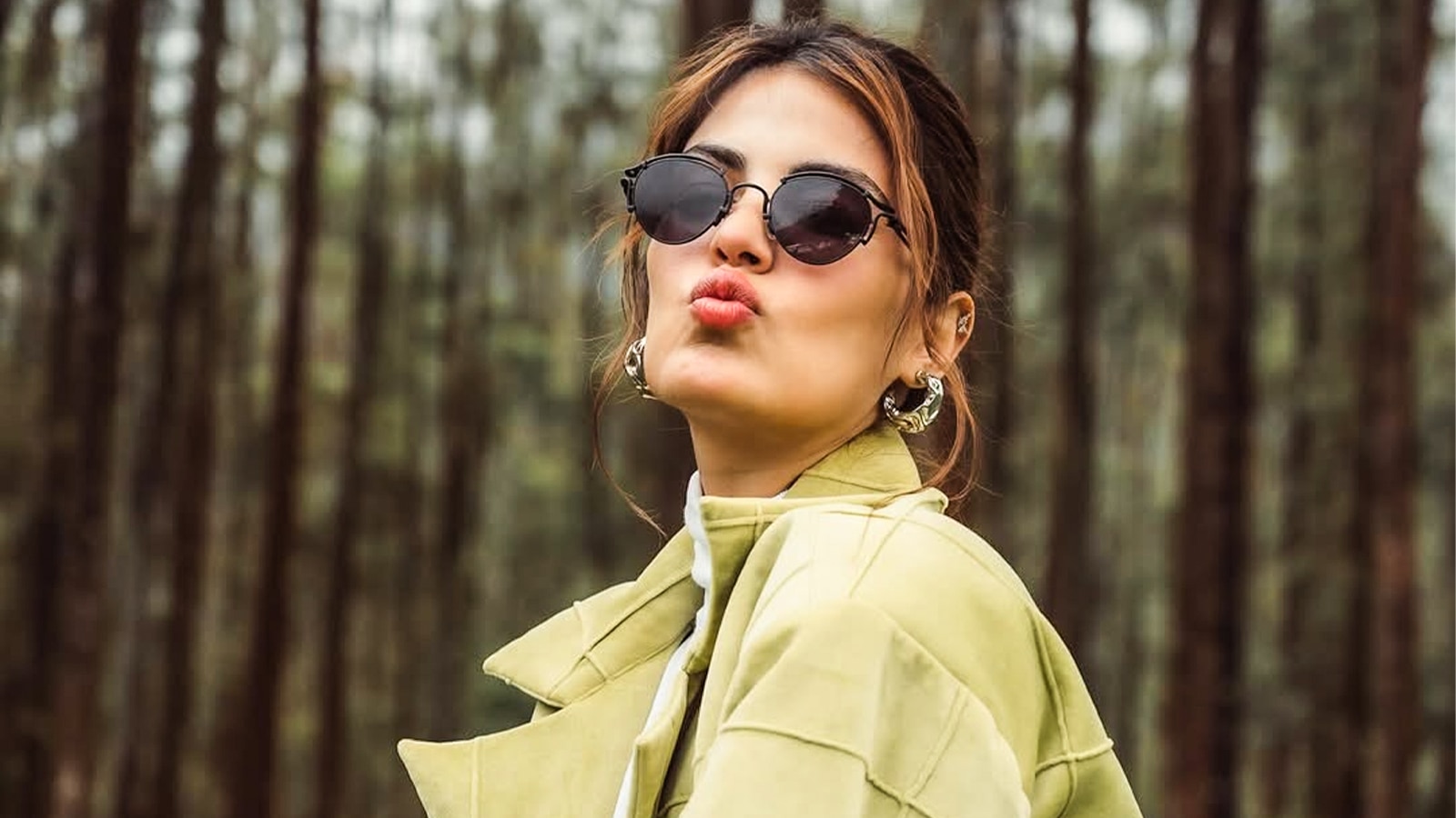  रिया चक्रवर्ती