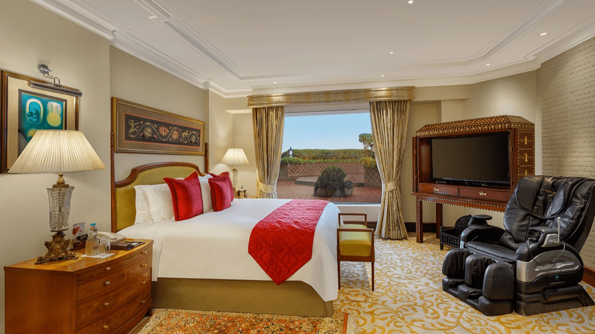 Itc maurya delhi address