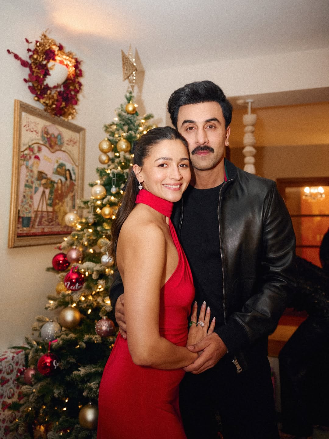 Alia bhatt celebrates christmas