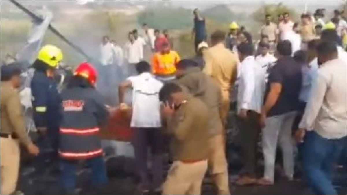 विमान में कुल पांच लोग सवार थे