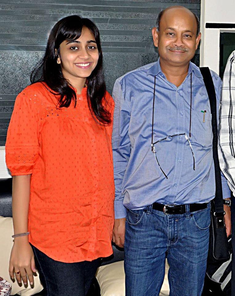 दमानी के परिवार में कौन-कौन?